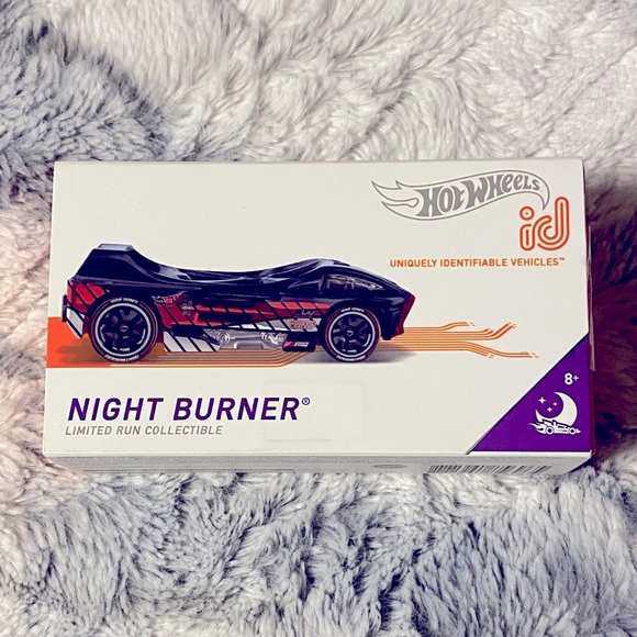 Hot Wheels id Car Night Burner with Built-in NFC Chip, 1/64 Scale GML25 Rare - Picture 1 of 6